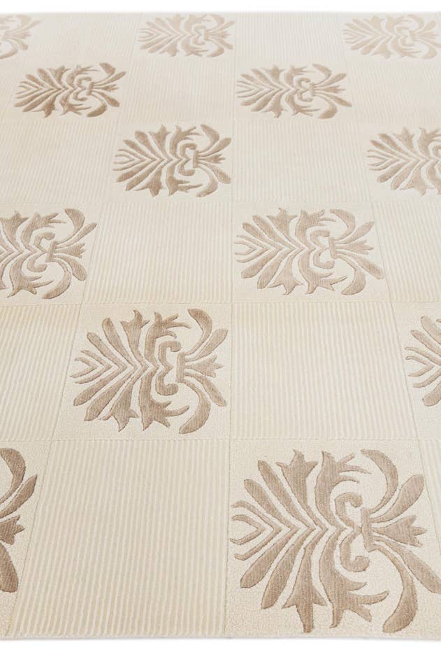 Detail image of 6' 5 x 9' 9 Hand Knotted Darya Wool Rug