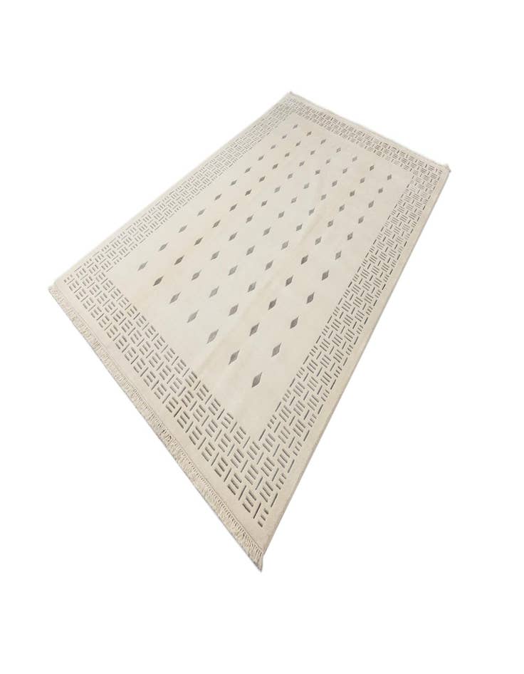 Detail image of 6' 8 x 9' 10  Hand Knotted Darya Wool Rug