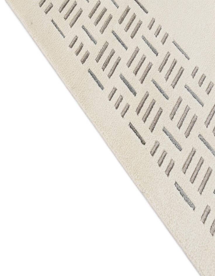 Detail image of 6' 8 x 9' 10  Hand Knotted Darya Wool Rug