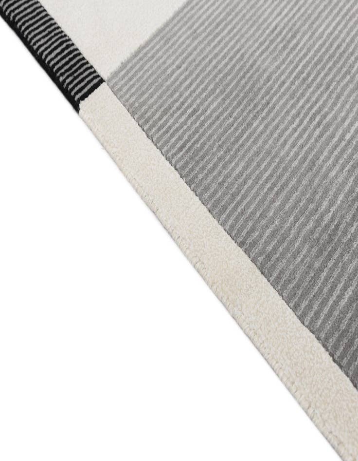 Detail image of 6' 11 x 9' 5  Hand Knotted Darya Wool Rug