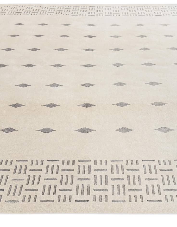 Detail image of 6' 7 x 9' 8  Hand Knotted Darya Wool Rug