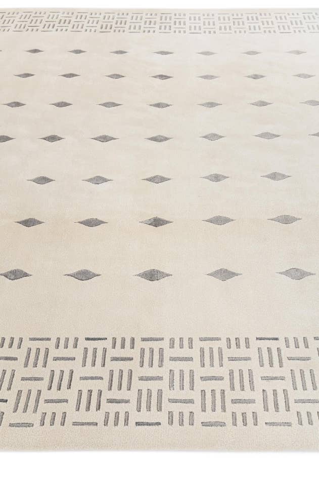 Detail image of 6' 7 x 9' 8 Hand Knotted Darya Wool Rug