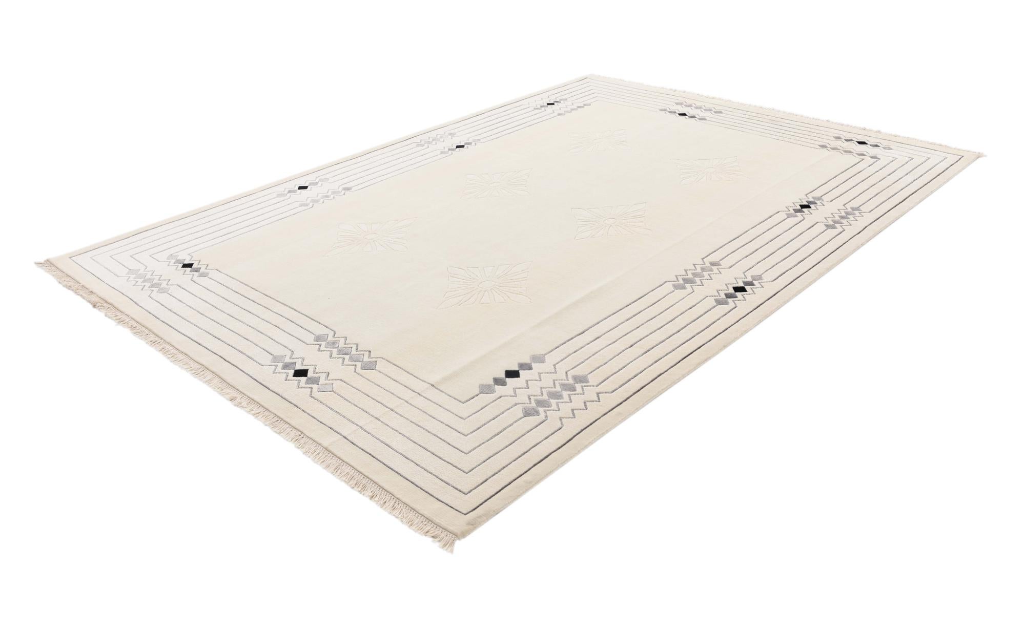 6' 11 x 9' 5 Hand Knotted Darya Wool Rug