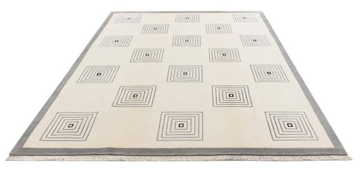 Detail image of 6' 11 x 9' 10 Hand Knotted Darya Wool Rug