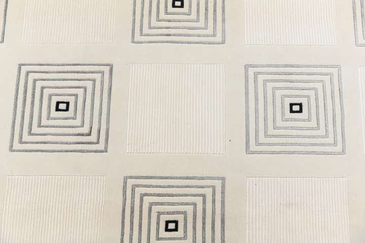 6' 11 x 9' 10 Hand Knotted Darya Wool Rug