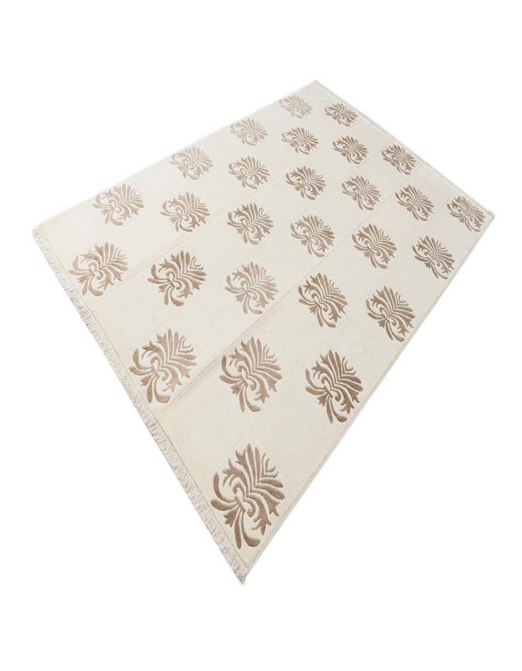 Detail image of 6' 6 x 9' 11  Hand Knotted Darya Wool Rug