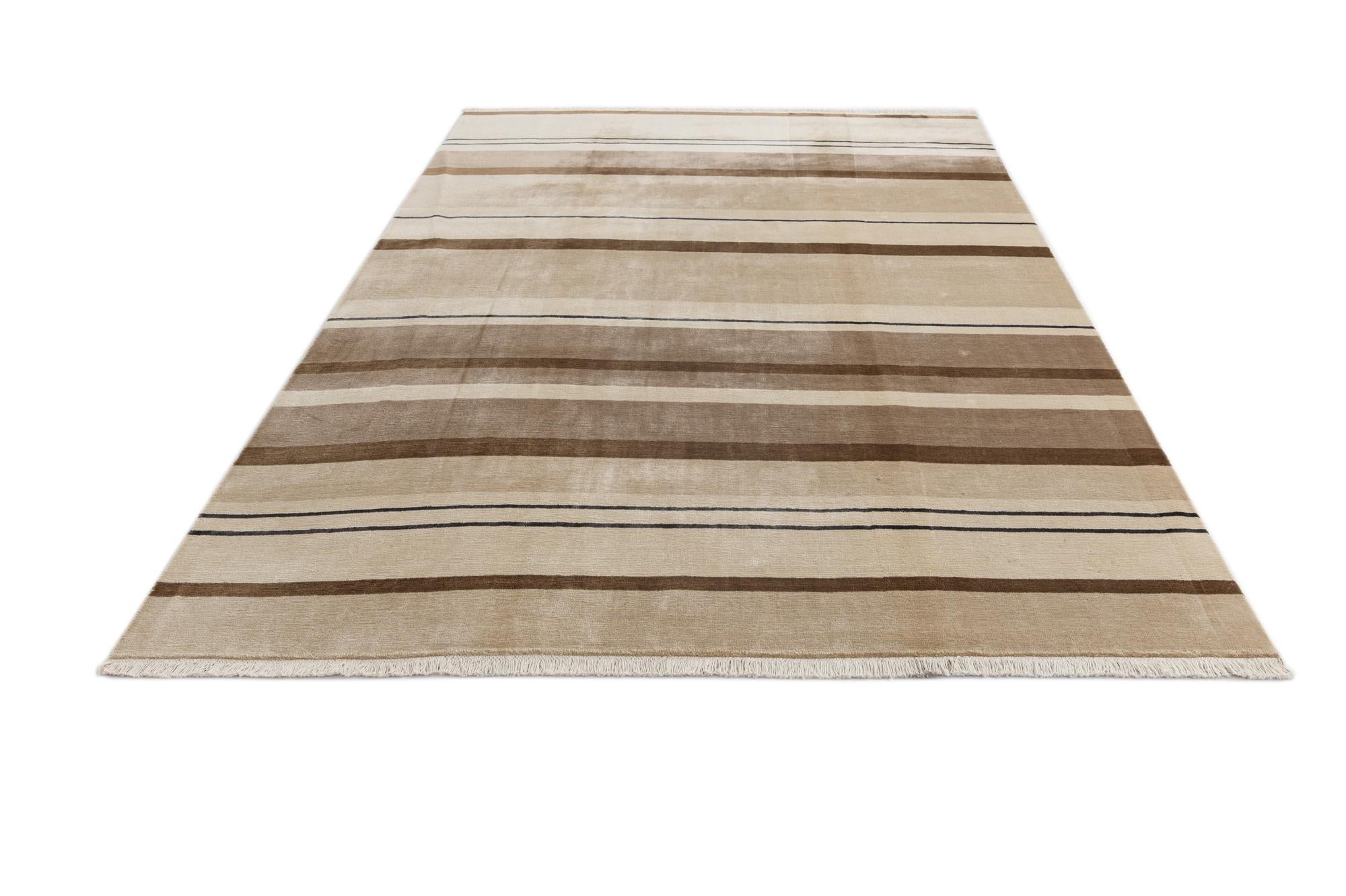 6' 7 x 9' 8 Hand Knotted Darya Wool Rug