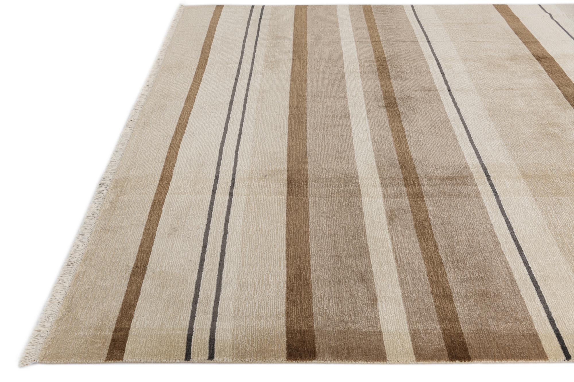 6' 7 x 9' 8 Hand Knotted Darya Wool Rug