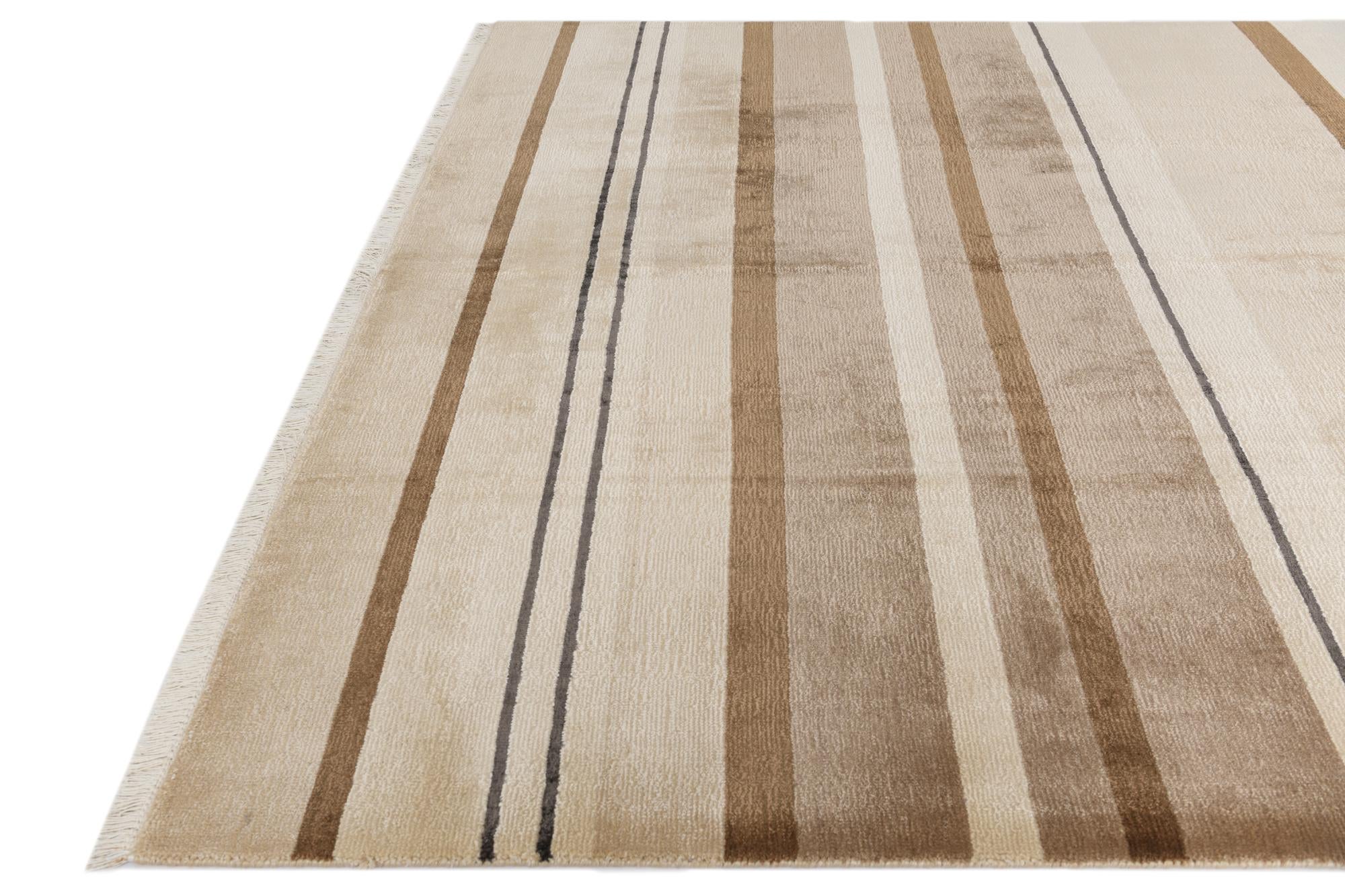 6' 7 x 9' 8 Hand Knotted Darya Wool Rug