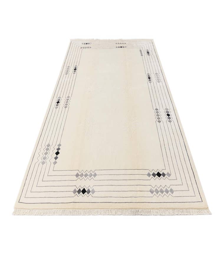 Detail image of 6' 9 x 9' 10  Hand Knotted Darya Wool Rug