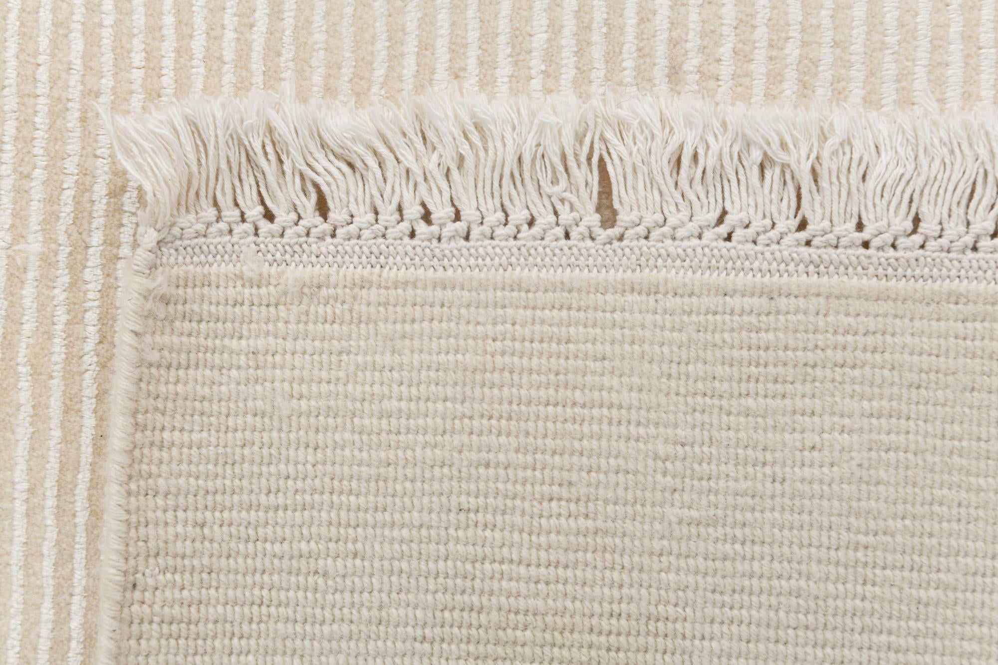 6' 10 x 9' 5 Hand Knotted Darya Wool Rug