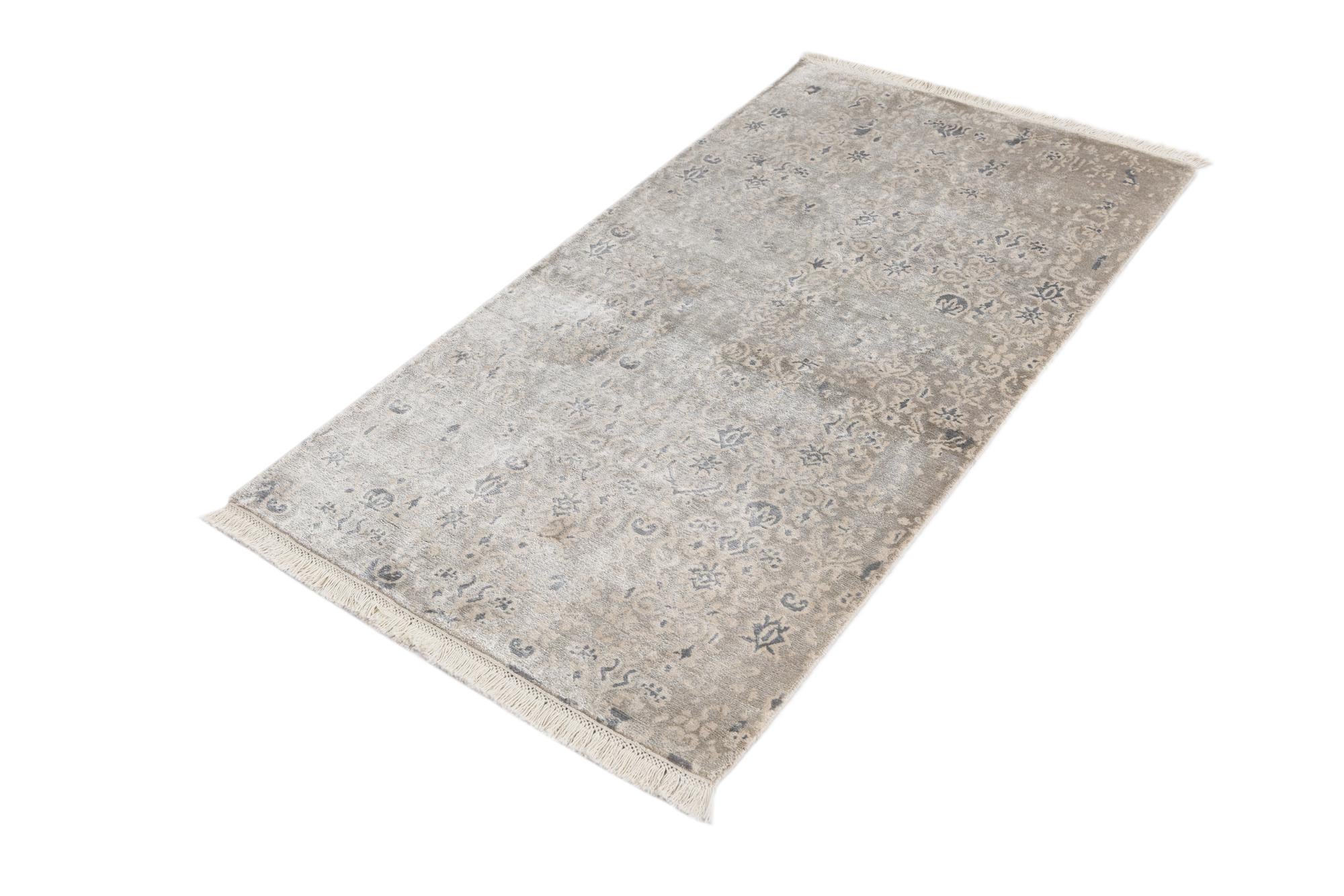 2' 8 x 4' 10 Hand Knotted Darya Wool Rug