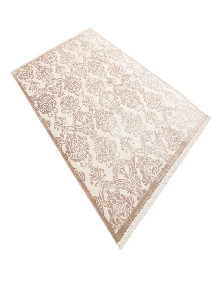 Detail image of 6' 9 x 9' 9  Hand Knotted Darya Wool Rug