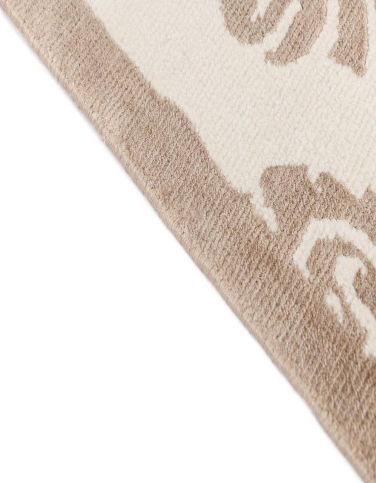 Detail image of 6' 9 x 9' 9  Hand Knotted Darya Wool Rug