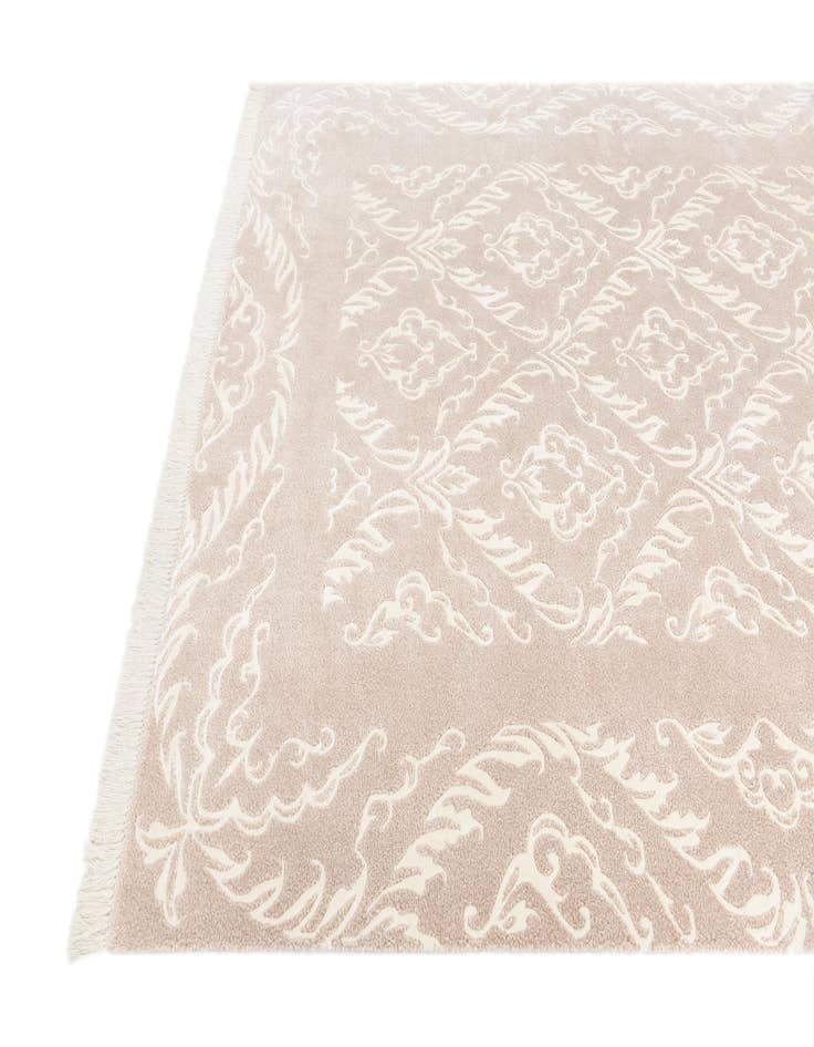 Detail image of 6' 10 x 9' 9  Hand Knotted Darya Wool Rug