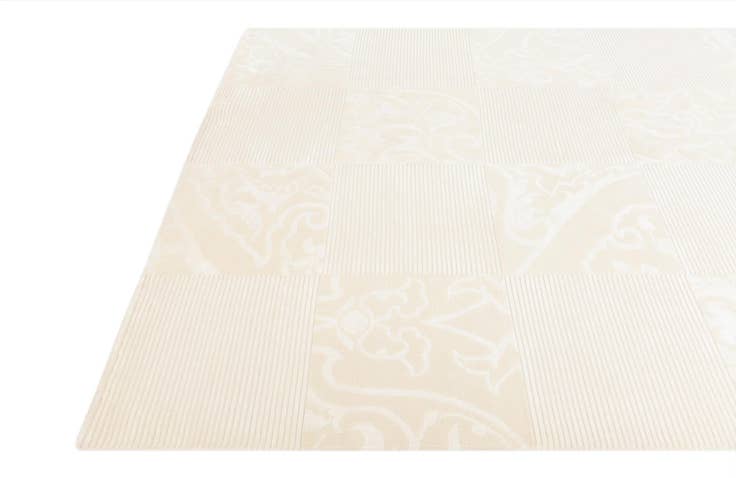 Detail image of 6' 8 x 9' 11 Hand Knotted Darya Wool Rug