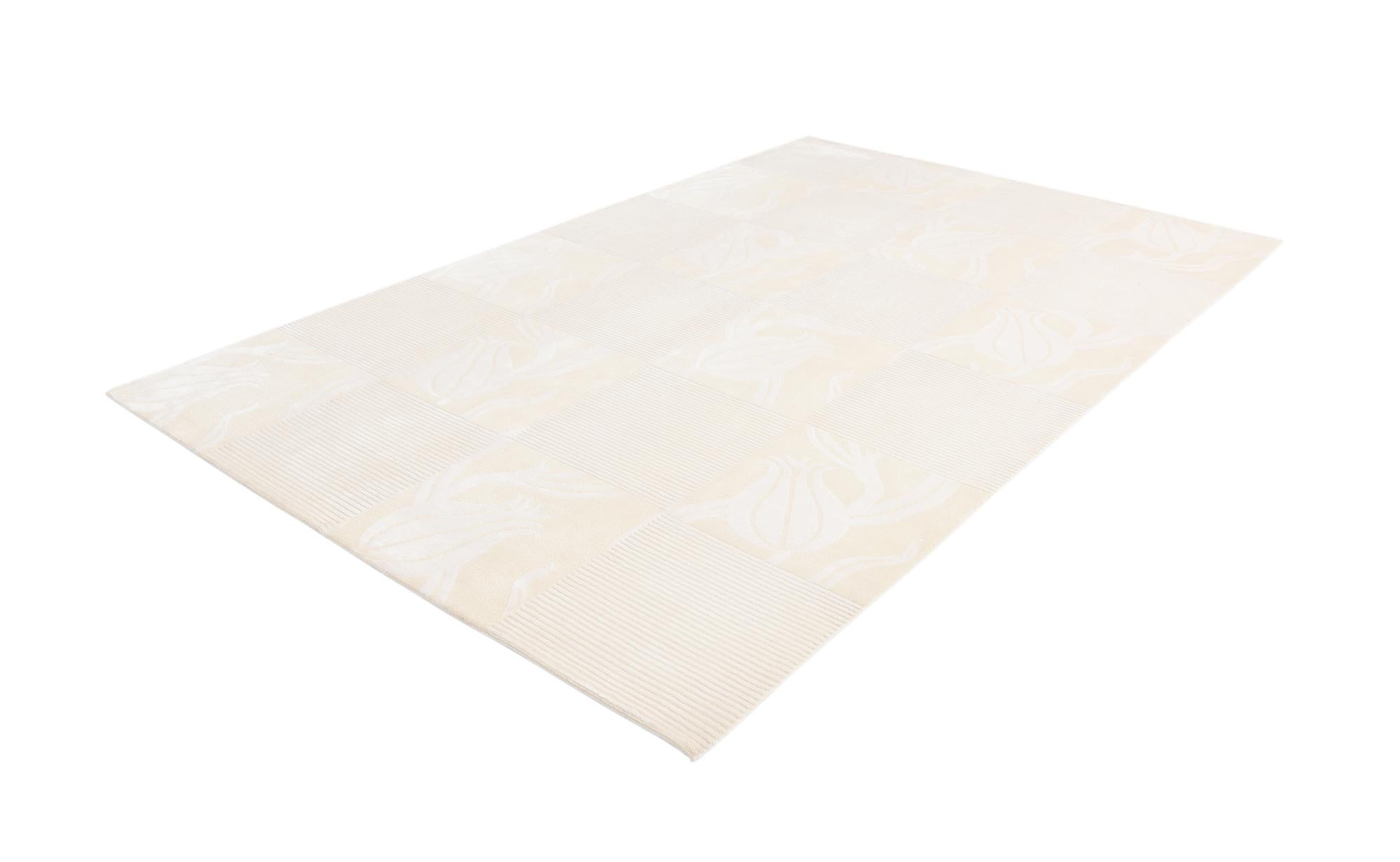 6' 9 x 10' 2 Hand Knotted Darya Wool Rug
