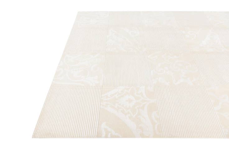 Detail image of 6' 8 x 9' 9 Hand Knotted Darya Wool Rug