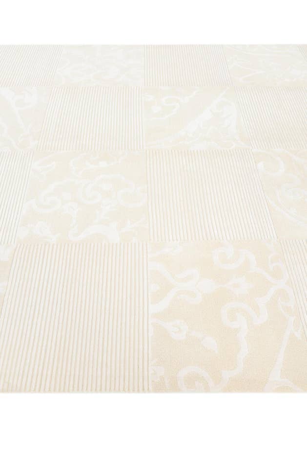 Detail image of 6' 8 x 9' 9 Hand Knotted Darya Wool Rug