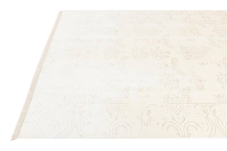 Detail image of 6' 7 x 9' 9 Hand Knotted Darya Wool Rug