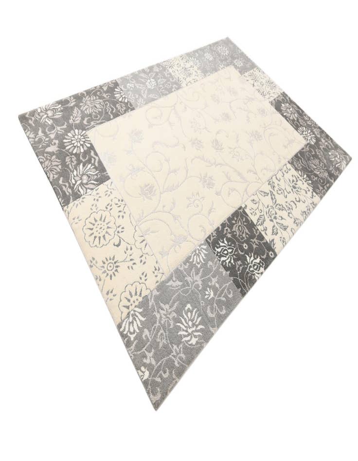 Detail image of 6' 8 x 10' 5  Hand Knotted Darya Wool Rug