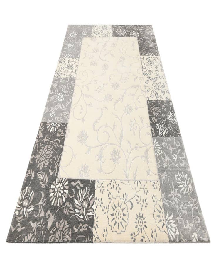 Detail image of 6' 8 x 10' 5  Hand Knotted Darya Wool Rug