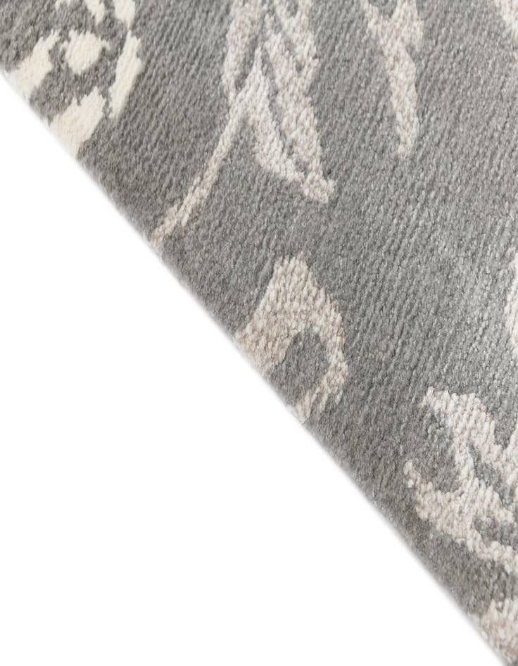 Detail image of 6' 8 x 10' 5  Hand Knotted Darya Wool Rug