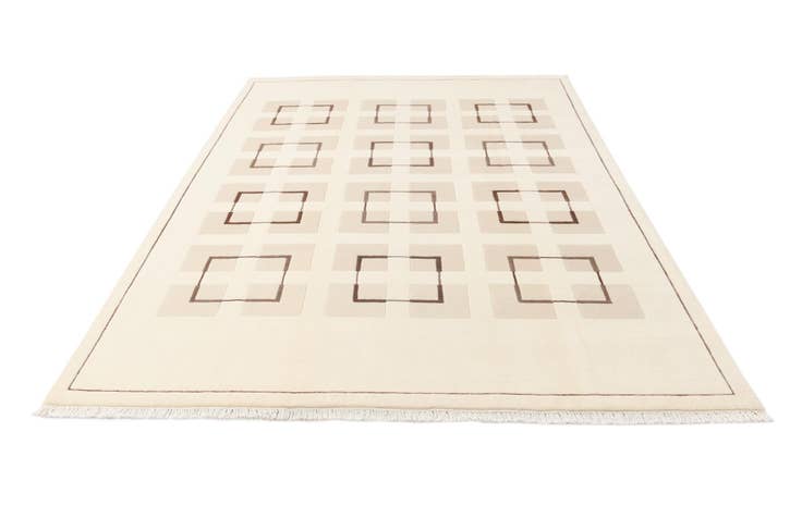 Detail image of 6' 7 x 9' 10 Hand Knotted Darya Wool Rug