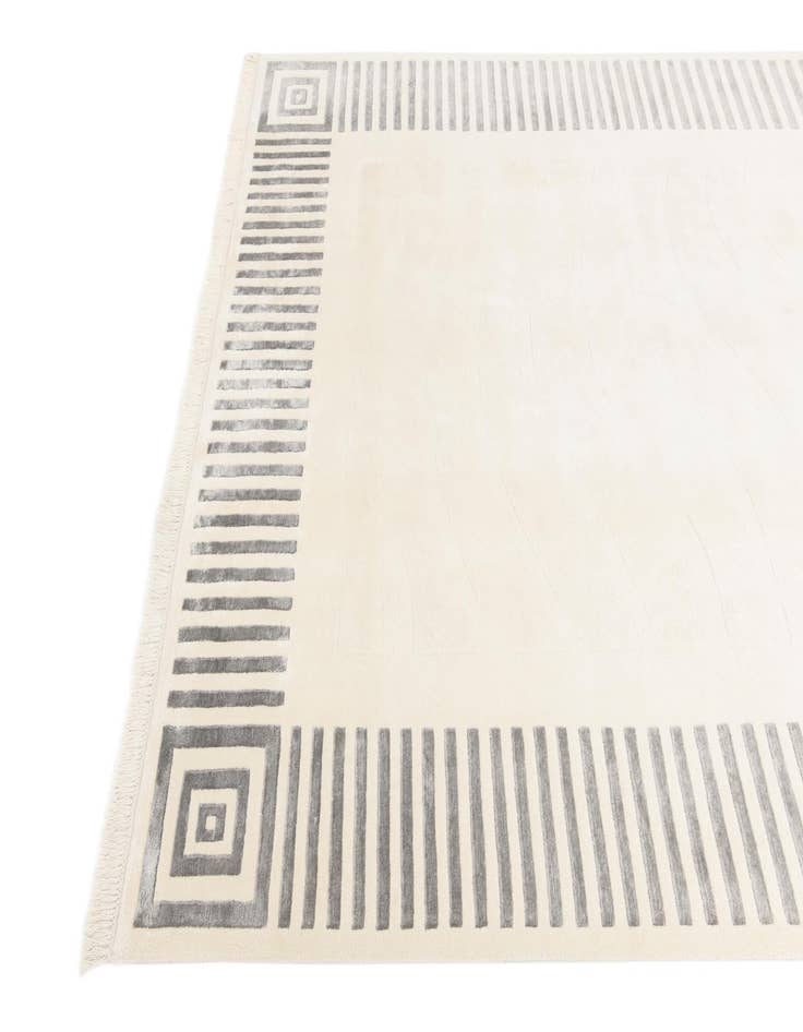 Detail image of 6' 7 x 9' 9 Hand Knotted Darya Wool Rug