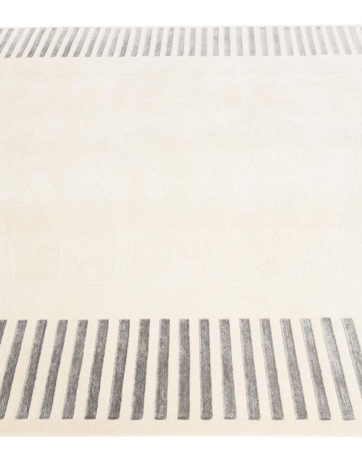 Detail image of 6' 7 x 9' 9  Hand Knotted Darya Wool Rug