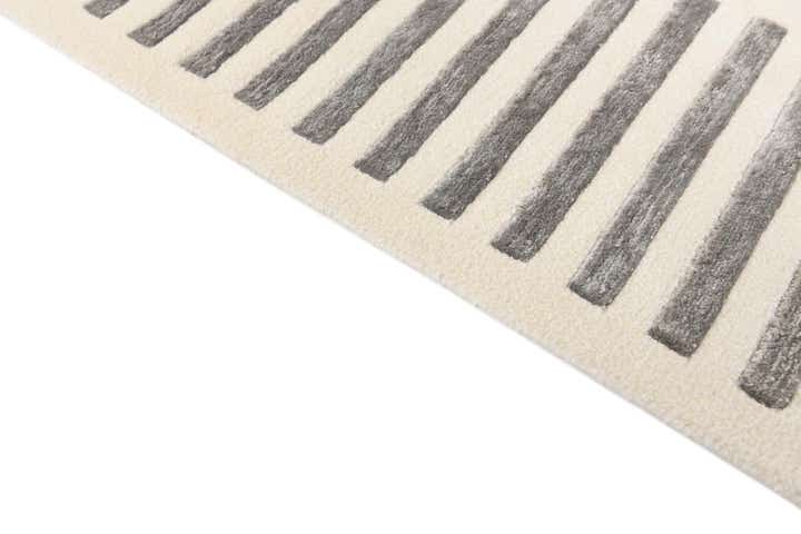 6' 7 x 9' 9 Hand Knotted Darya Wool Rug