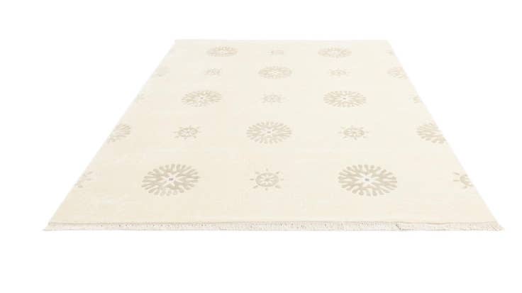 Detail image of 6' 11 x 9' 9 Hand Knotted Darya Wool Rug