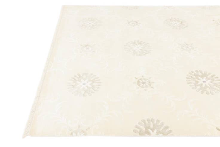 Detail image of 6' 11 x 9' 9 Hand Knotted Darya Wool Rug