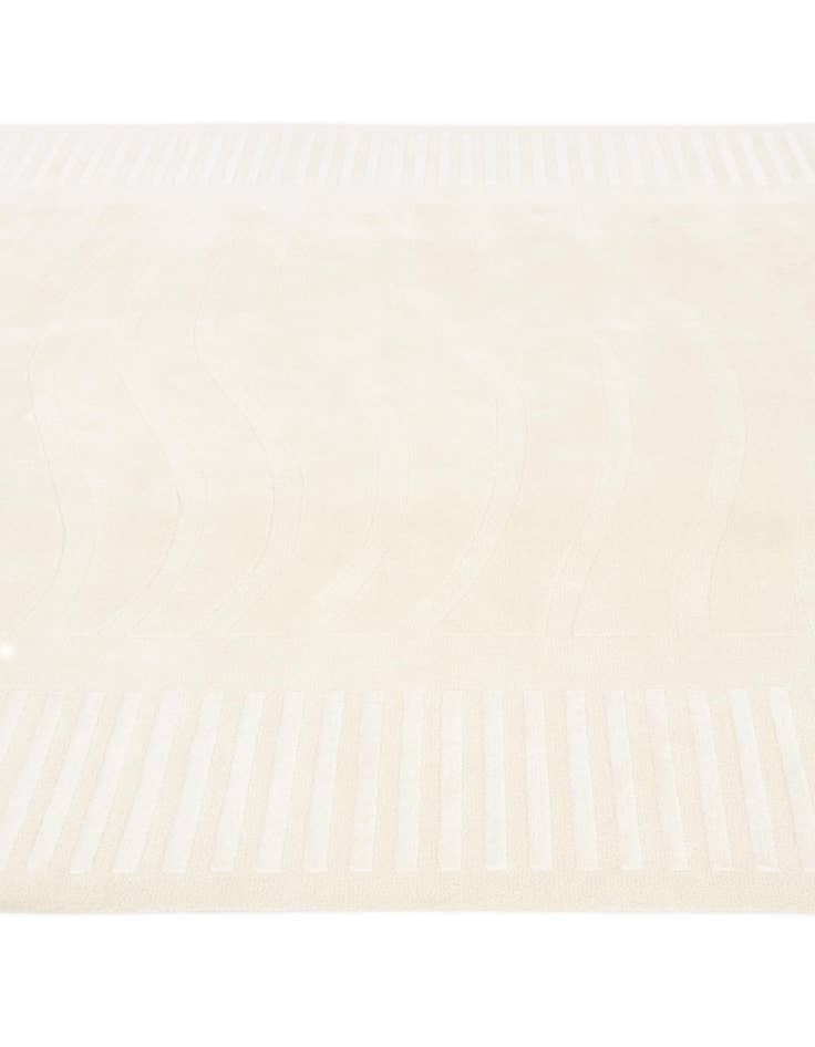 Detail image of 6' 7 x 9' 10  Hand Knotted Darya Wool Rug