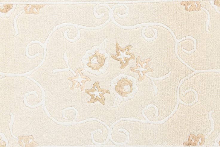 Detail image of 2' 7 x 5' 1 Hand Knotted Darya Wool Rug