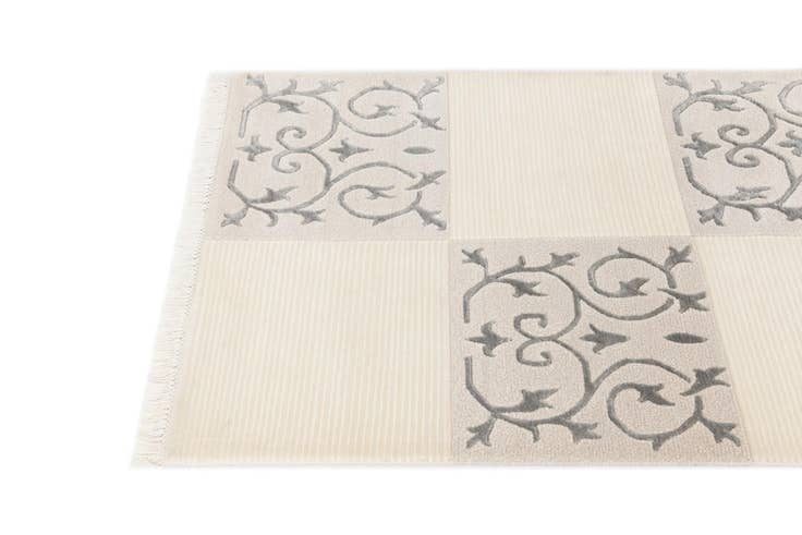 Detail image of 2' 8 x 5' 1 Hand Knotted Darya Wool Rug