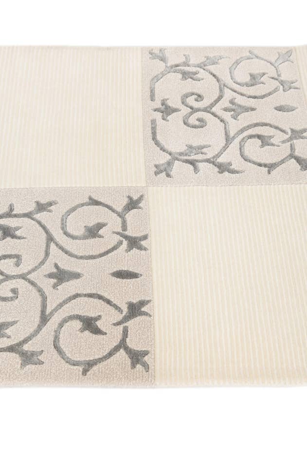 Detail image of 2' 8 x 5' 1 Hand Knotted Darya Wool Rug