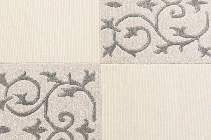 Detail image of 2' 8 x 5' 1 Hand Knotted Darya Wool Rug