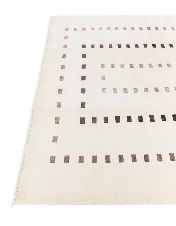 Detail image of 6' 7 x 10'  Hand Knotted Darya Wool Rug