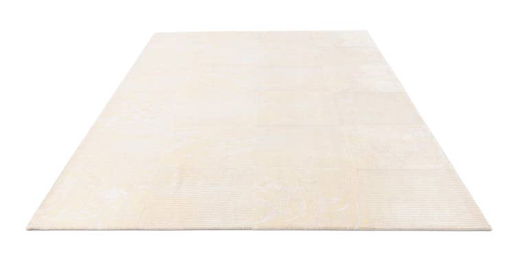 Detail image of 6' 9 x 9' 10 Hand Knotted Darya Wool Rug