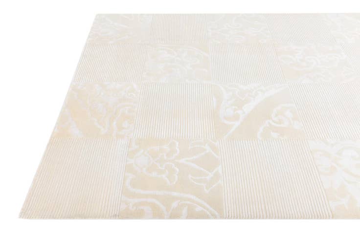 Detail image of 6' 9 x 9' 10 Hand Knotted Darya Wool Rug