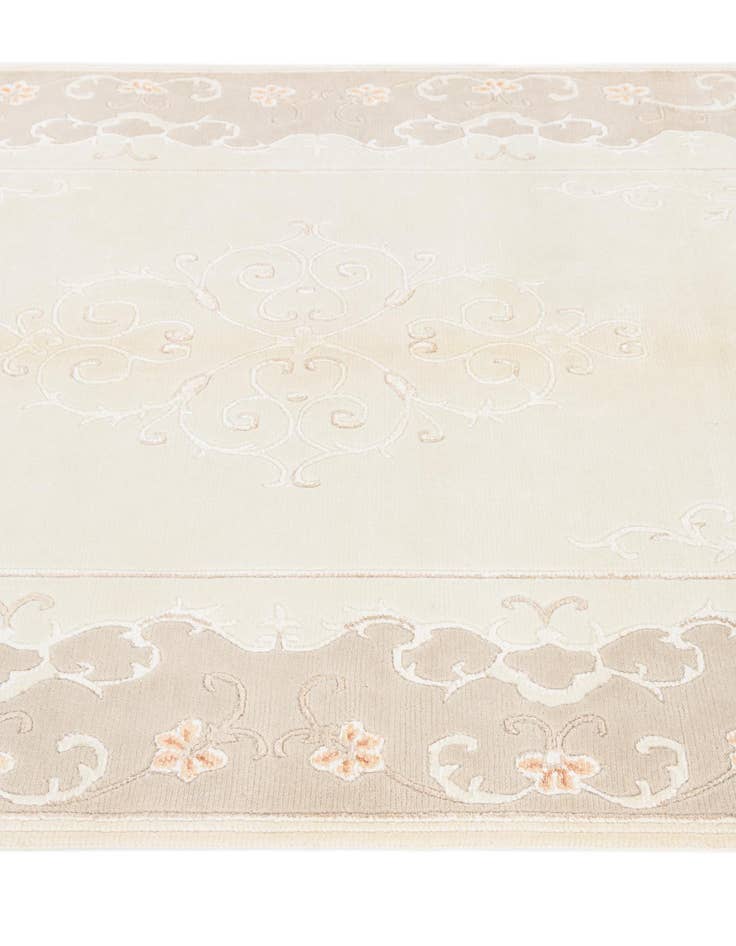 Detail image of 4' 11 x 6' 11  Hand Knotted Darya Wool Rug