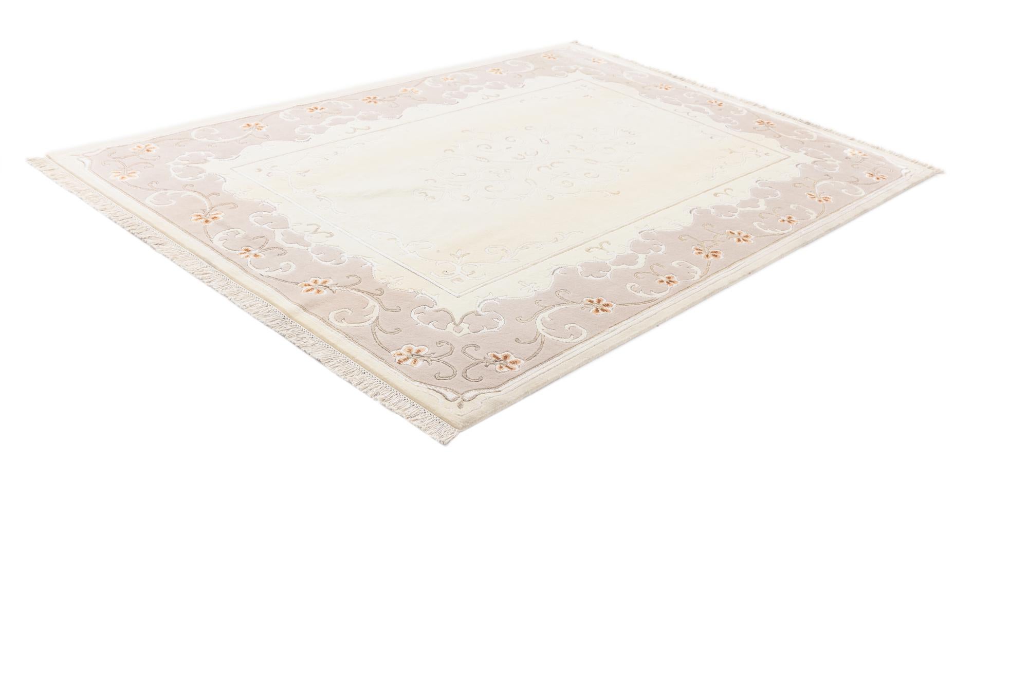 5' 9 x 7' 10 Hand Knotted Darya Wool Rug