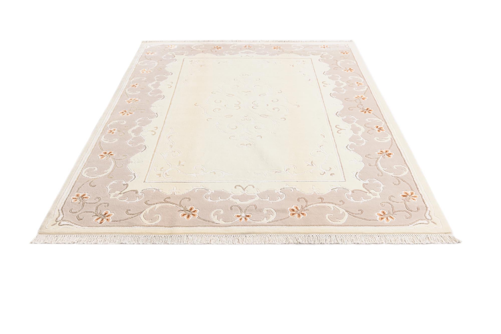 5' 9 x 7' 10 Hand Knotted Darya Wool Rug