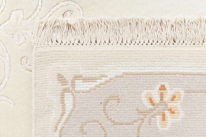 5' 9 x 7' 10 Hand Knotted Darya Wool Rug