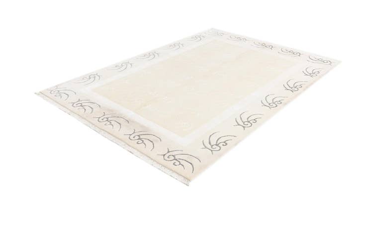 Detail image of 5' 7 x 7' 10 Hand Knotted Darya Wool Rug