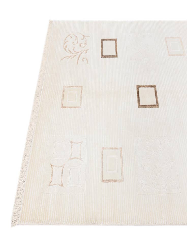 Detail image of 4' 11 x 6' 7  Hand Knotted Darya Wool Rug