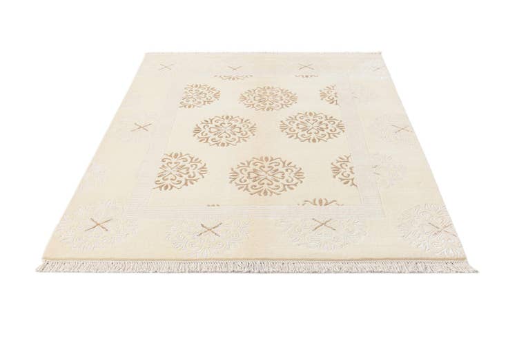 Detail image of 4' 10 x 6' 5 Hand Knotted Darya Wool Rug