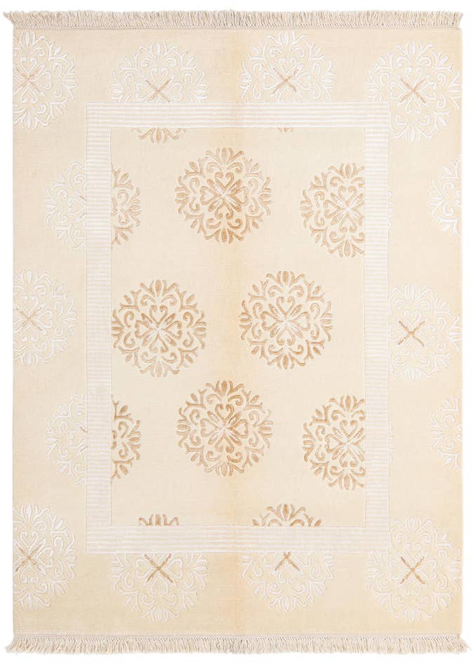 Detail image of 4' 10 x 6' 5 Hand Knotted Darya Wool Rug