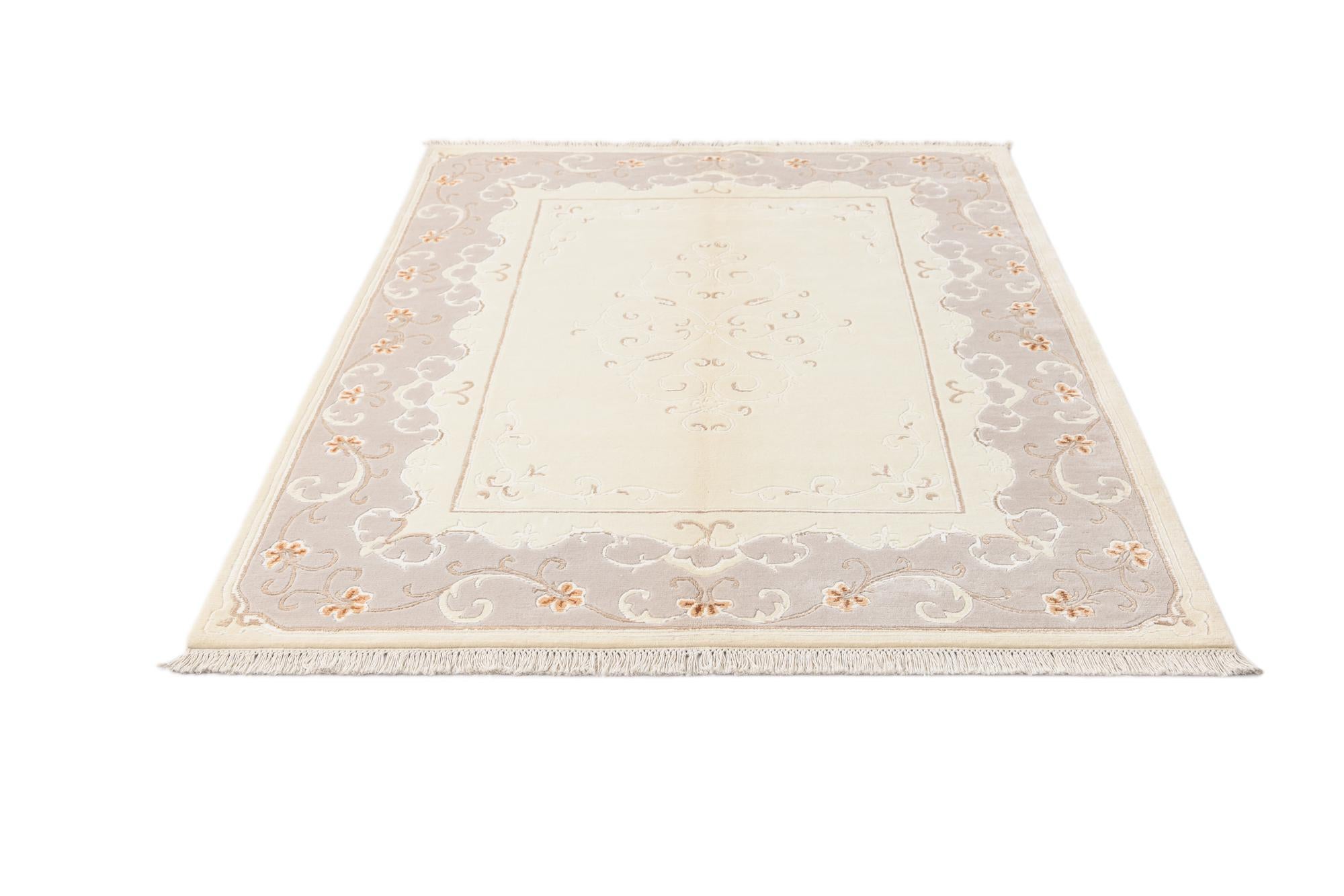 4' 11 x 6' 10 Hand Knotted Darya Wool Rug